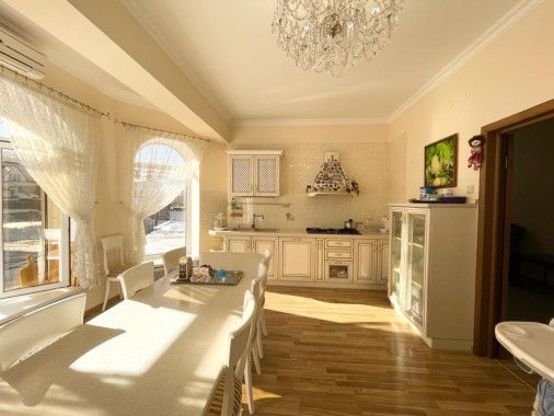 Продажа 4-комнатного дома, 180 м, Кайсенова
