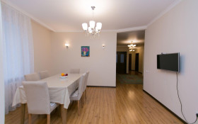 Продажа 3-комнатной квартиры, 118 м, Нарикбаева, дом 9