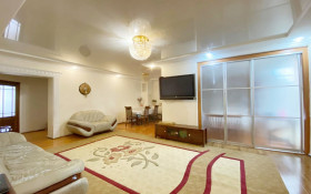 Продажа 4-комнатной квартиры, 135 м, Кенесары, дом 1 - Кумысбекова