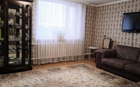 Продажа 4-комнатного дома, 93 м, Линейный пер.