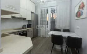 Продажа 3-комнатной квартиры, 97 м, Гагарина, дом 287