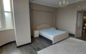 Аренда 2-комнатной квартиры, 70 м, Валиханова