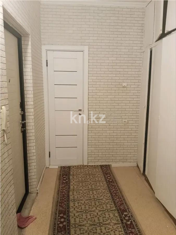 Продажа 1-комнатной квартиры, 40 м², мкр. Аксай-4, дом  12 в Алматы - фото 3