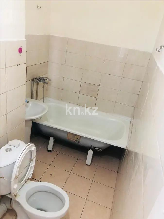 Продажа 1-комнатной квартиры, 44 м², мкр-н Кокжиек, дом  45а в Алматы - фото 2