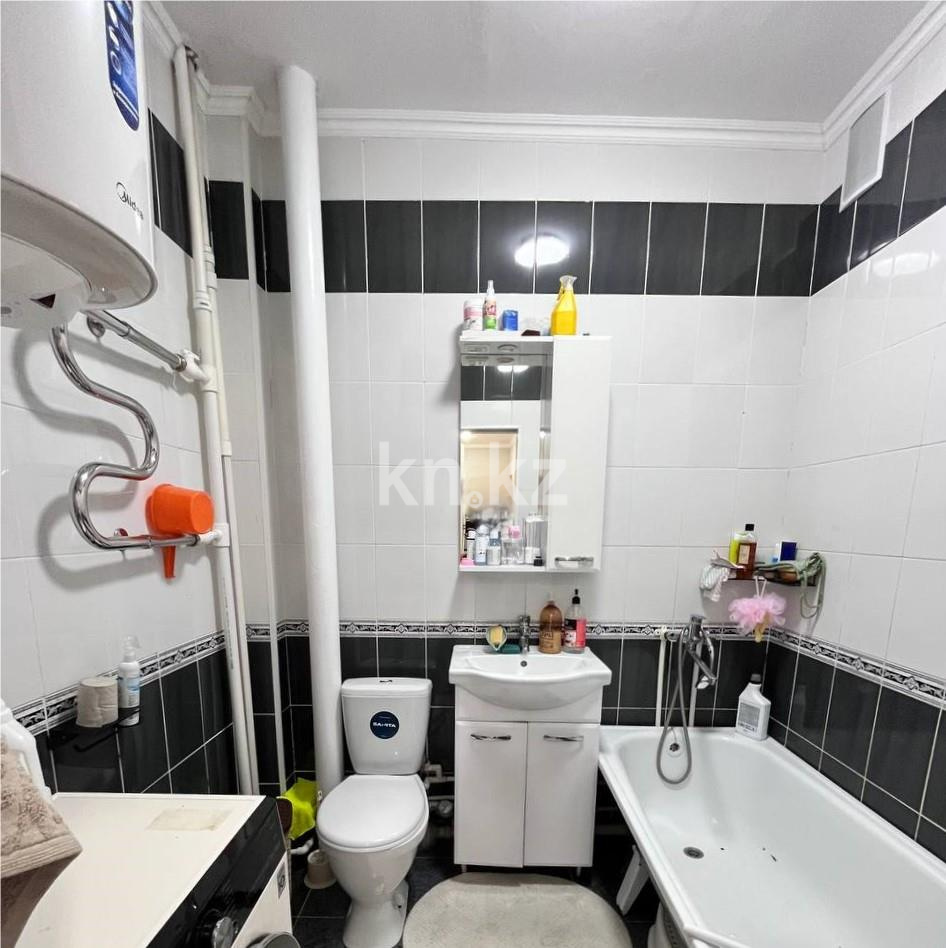 Продажа 2-комнатной квартиры, 60 м², ул. Сарыарка, дом  19 в Караганде - фото 9