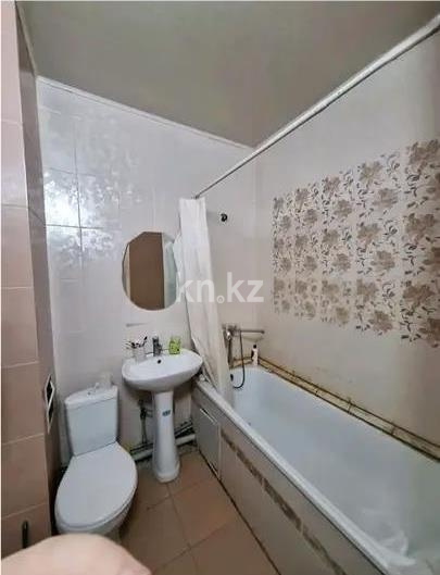 Продажа 1-комнатной квартиры, 38 м², мкр-н Аксай-1, дом  3 в Алматы - фото 2