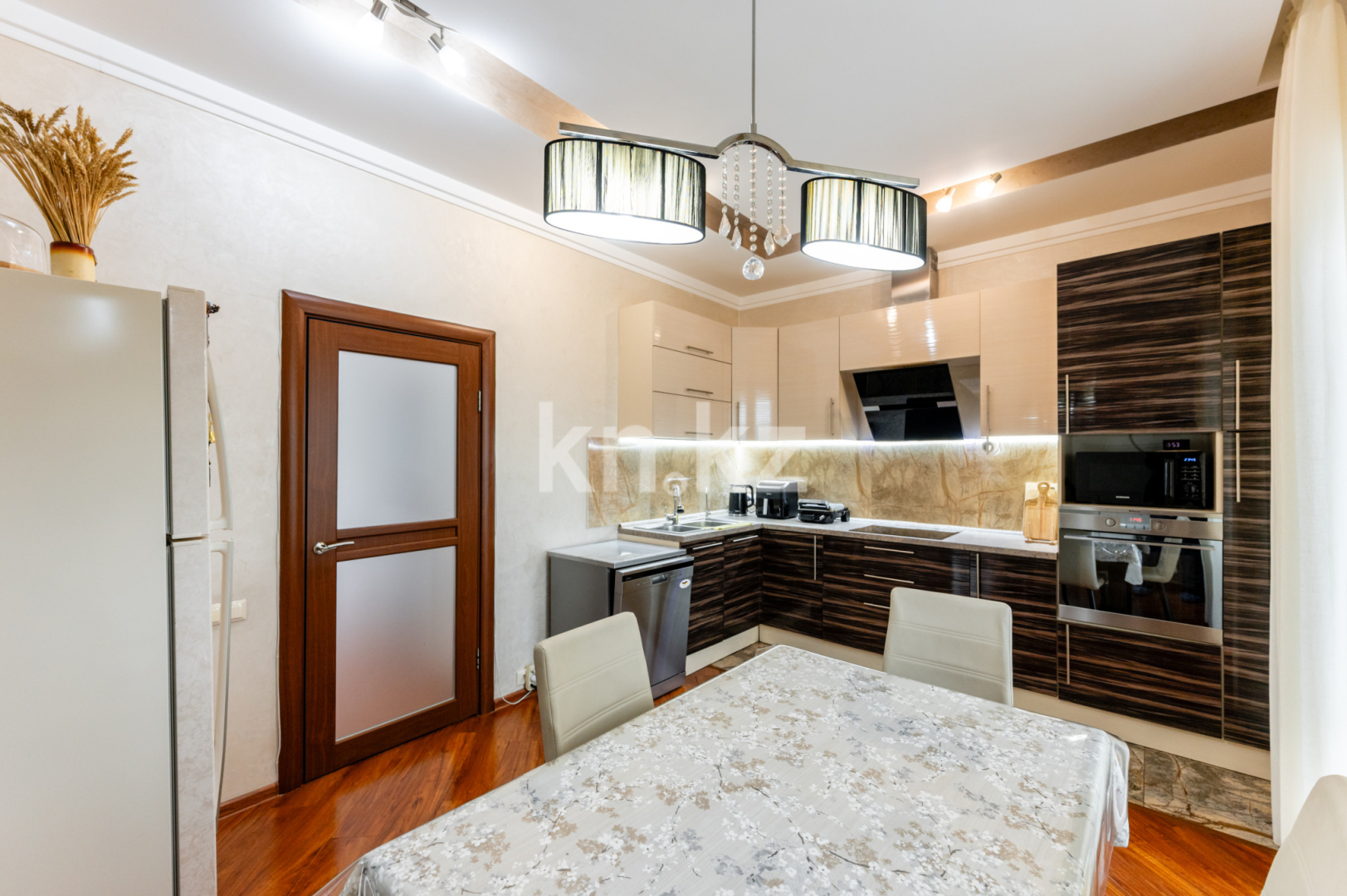 Продажа 3-комнатной квартиры, 145 м² в Астане - фото 7