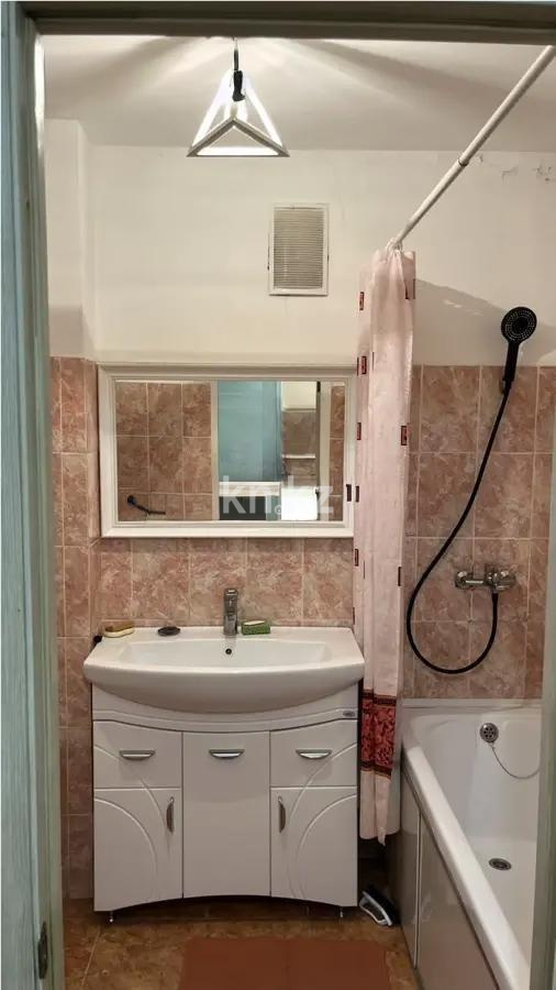 Продажа 1-комнатной квартиры, 37 м², ул. Бейбарыс Султан, дом  7 в Астане - фото 4