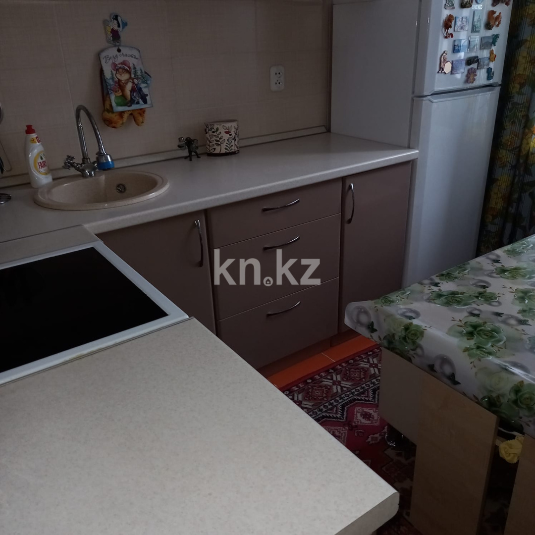 Продажа 1-комнатной квартиры, 36 м², ул. Аманжолова, дом  71а в Караганде - фото 2