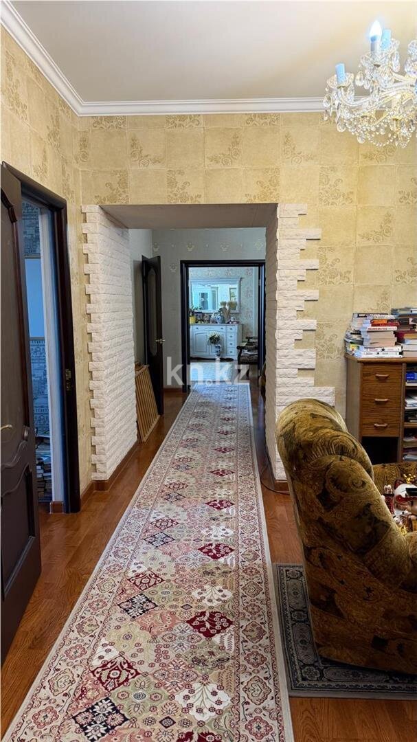 Продажа 4-комнатной квартиры, 197 м² в Караганде - фото 18