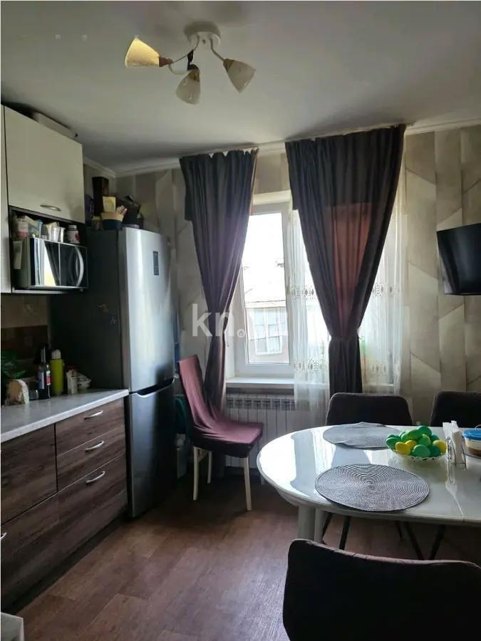 Продажа 3-комнатной квартиры, 68.5 м² в Алматы - фото 4