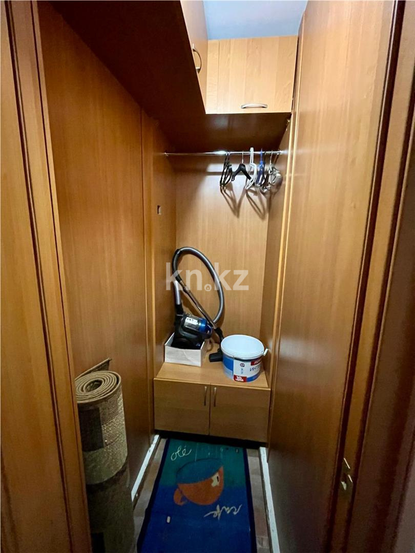 Продажа 3-комнатной квартиры, 61 м², ул. Маметовой в Караганде - фото 11