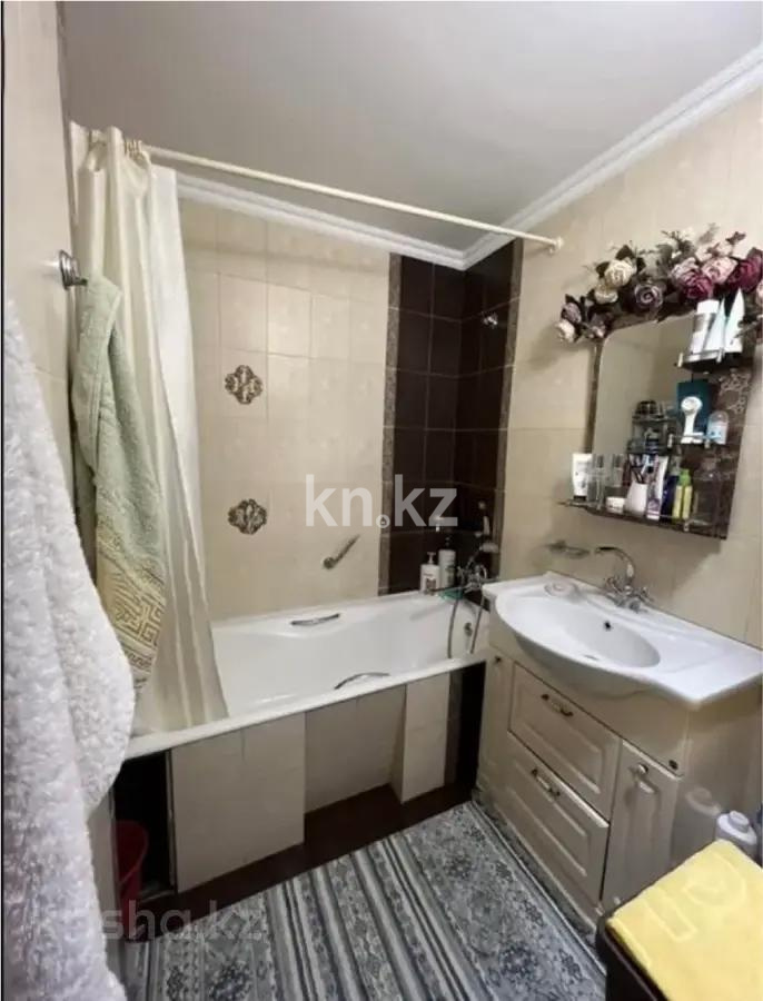 Продажа 3-комнатной квартиры, 70 м², мкр-н Айнабулак-4, дом  183 в Алматы - фото 5