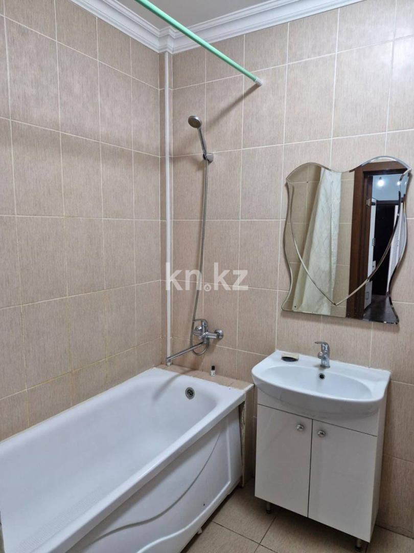 Аренда 2-комнатной квартиры, 60 м², ул. Бектурова, дом  3/3 - ул. Сыганак в Астане - фото 10