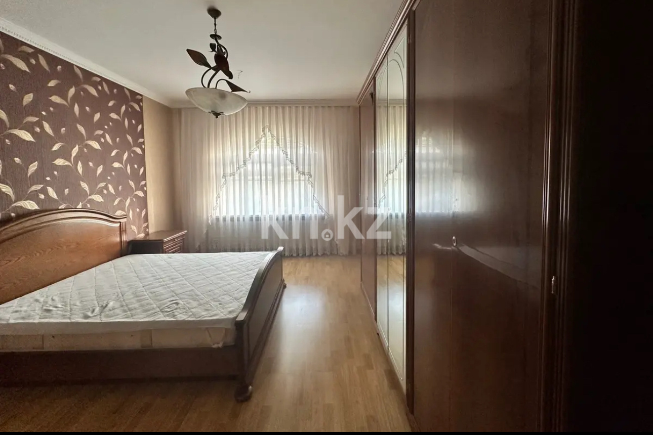 Аренда 2-комнатной квартиры, 75 м², ул. Ходжанова, дом  76 - пр. Аль-Фараби в Алматы - фото 3