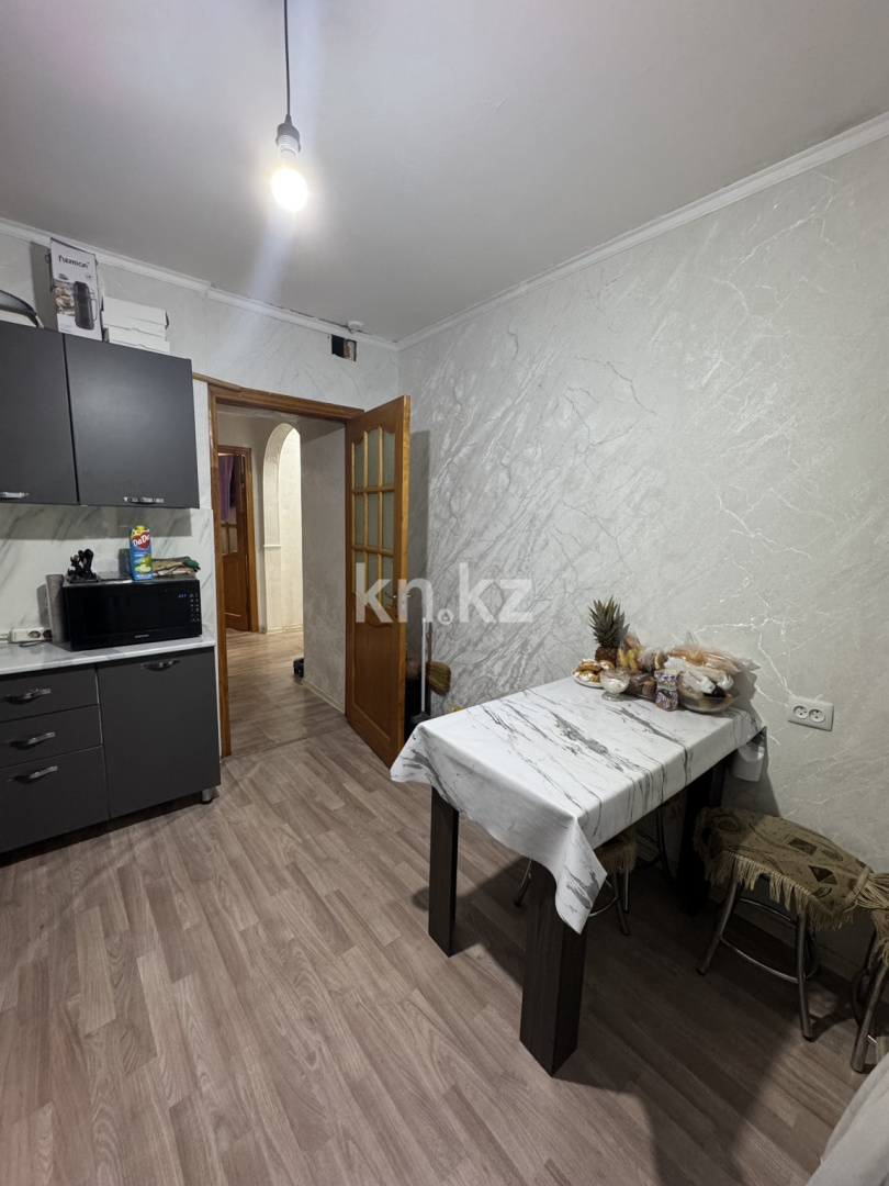 Продажа 3-комнатной квартиры, 64.3 м² в Караганде - фото 8