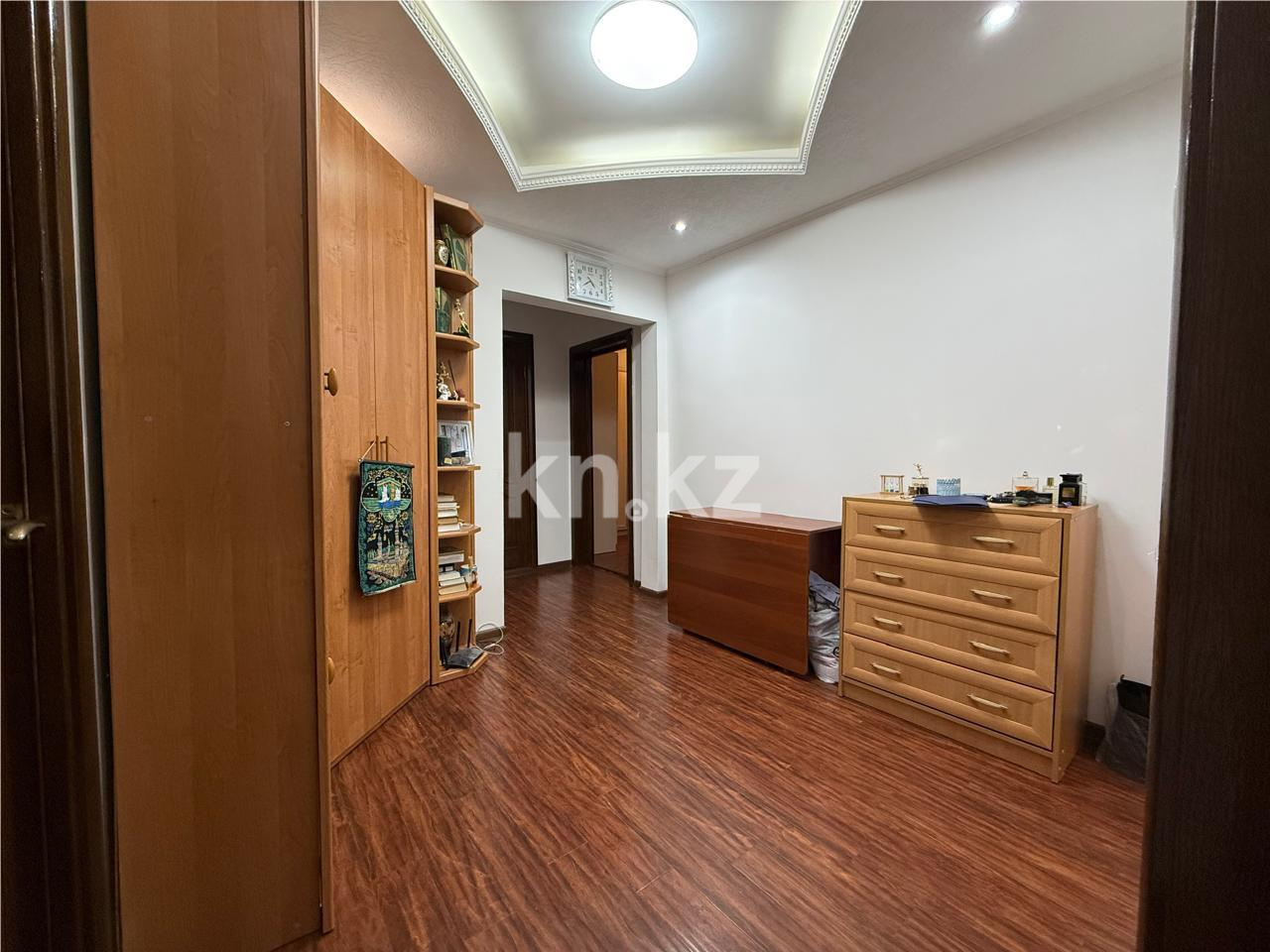 Продажа 3-комнатной квартиры, 65 м² в Караганде - фото 8