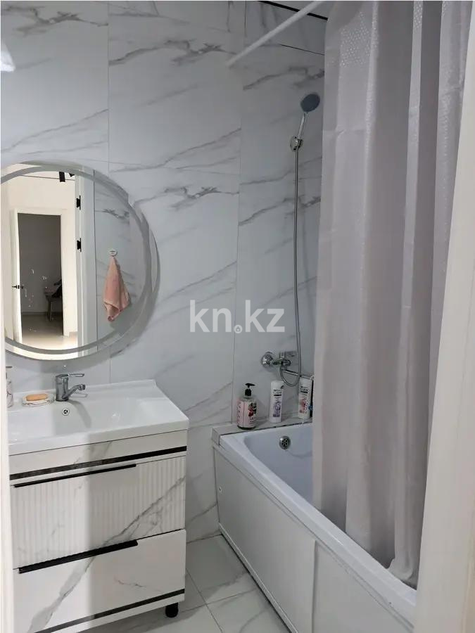 Продажа 2-комнатной квартиры, 62 м², ул. Байтурсынова, дом  67 в Астане - фото 3