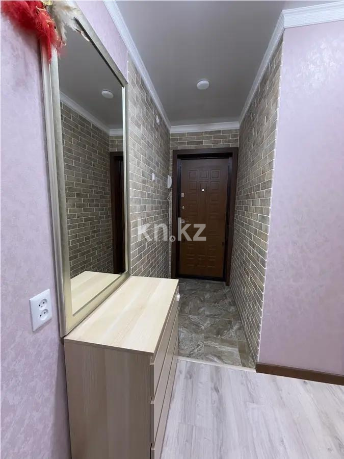 Продажа 3-комнатной квартиры, 47 м², мкр-н 15, дом  30 в Караганде - фото 5