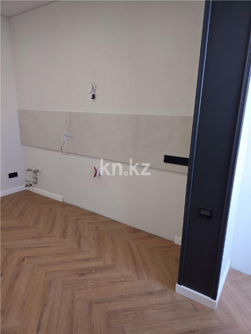 Продажа 3-комнатной квартиры, 100 м², ул. Букетова в Караганде - фото 5