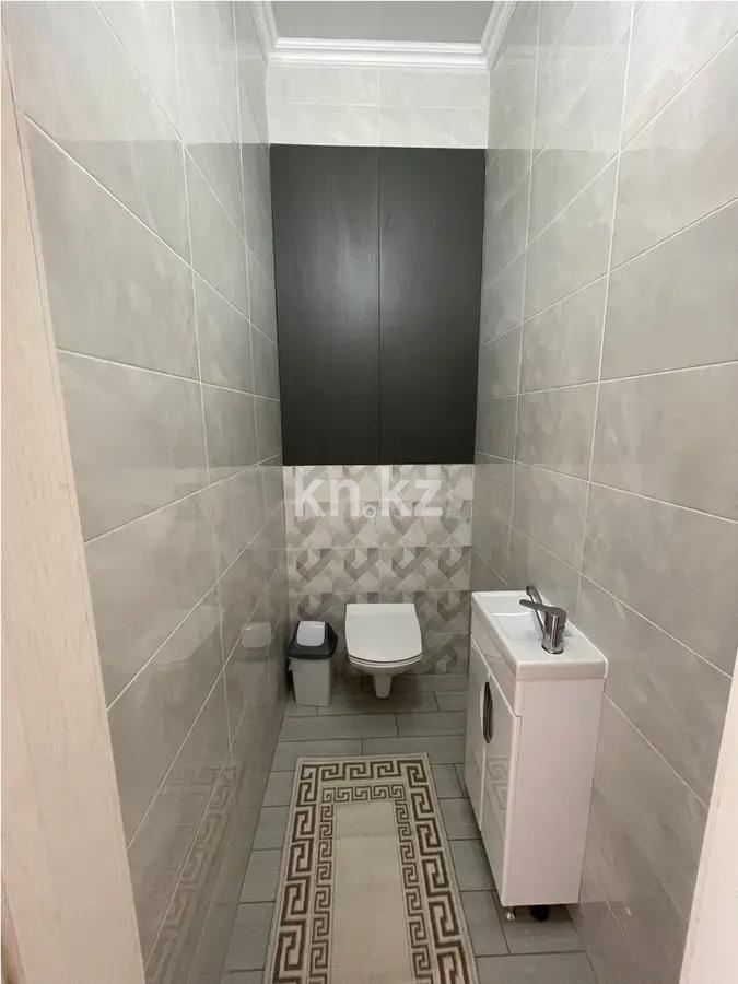 Продажа 3-комнатной квартиры, 97 м², ул. Жилой район 1, дом  11 в Караганде - фото 10