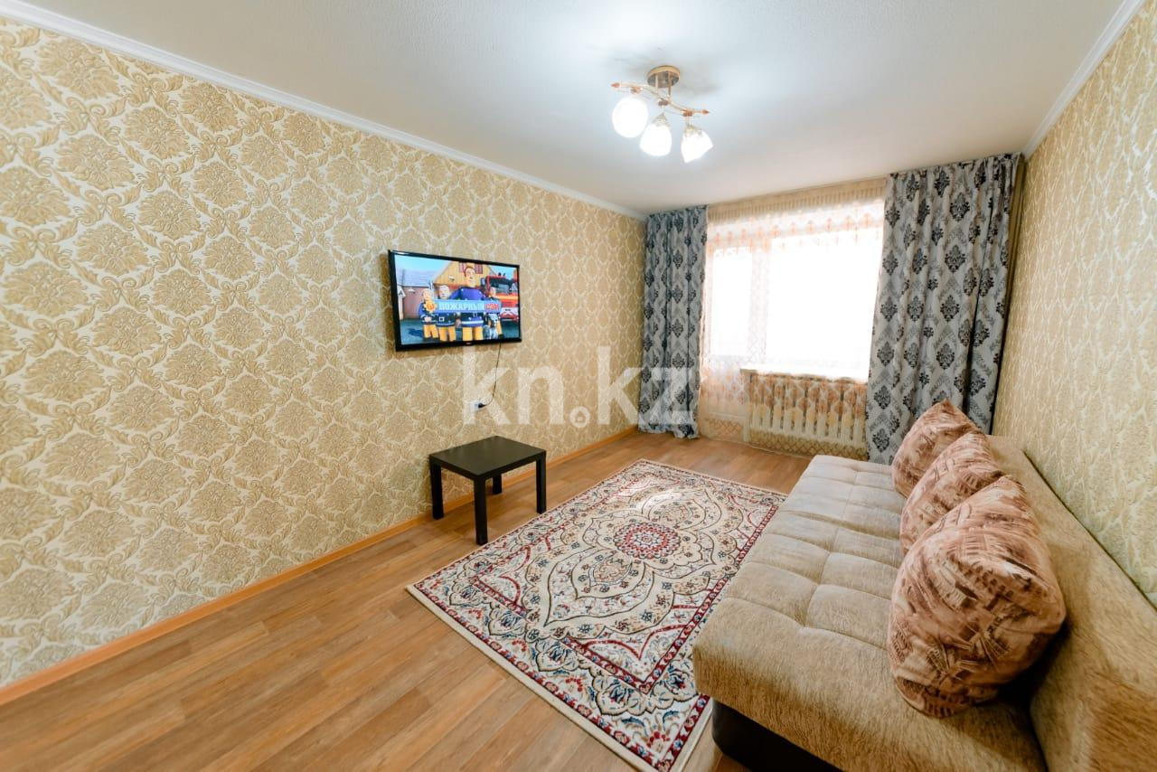 Аренда 2-комнатной квартиры посуточно, 60 м², пр. Бухар-жырау, дом  73/2 в Караганде