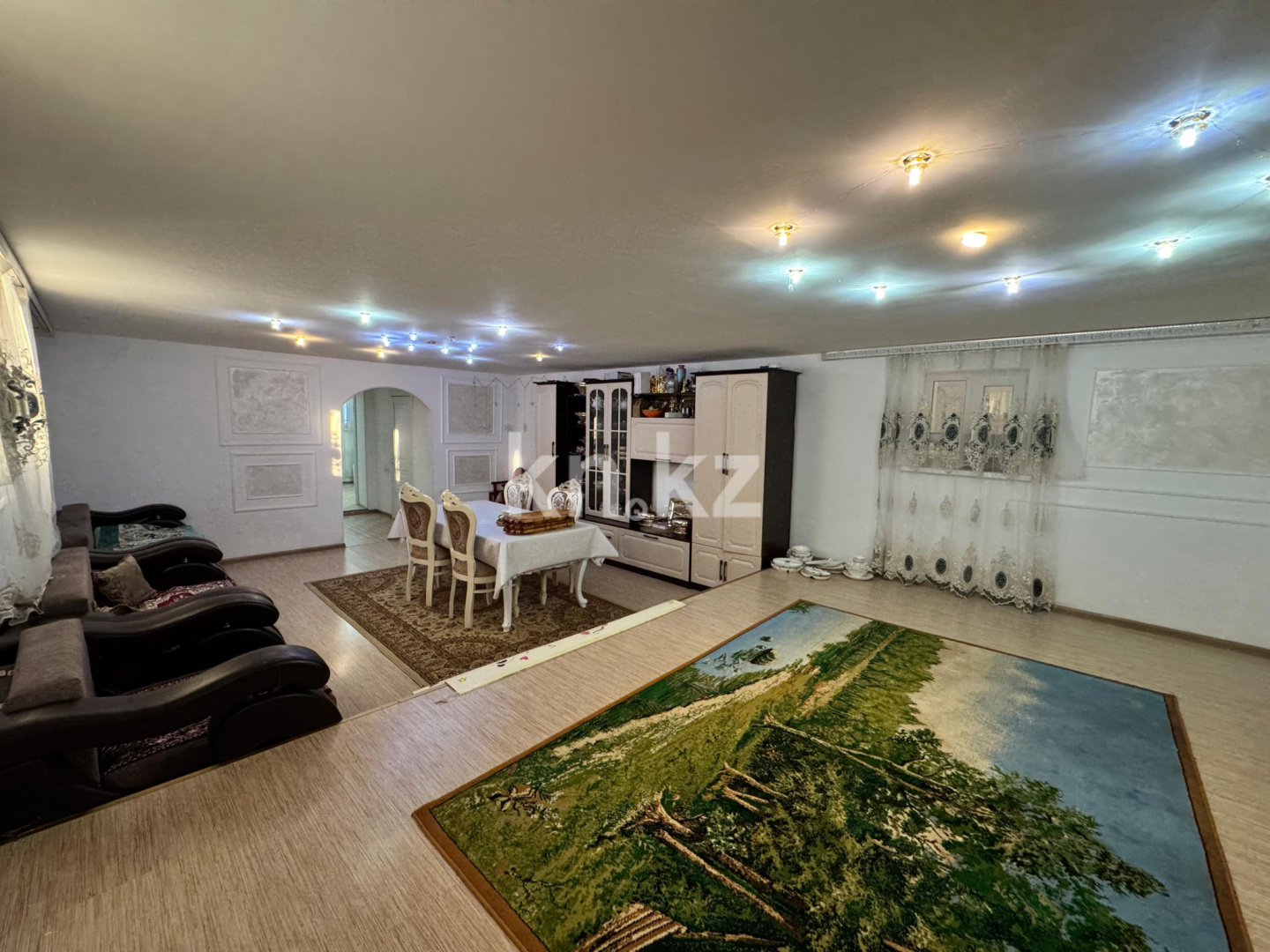 Продажа 6-комнатного дома, 343 м², ул. Карибжанова в Караганде - фото 11