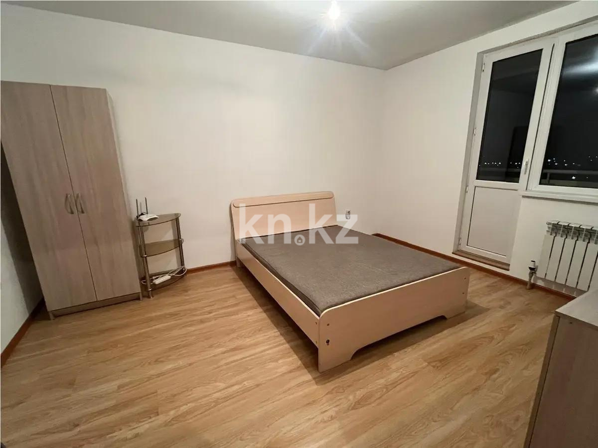 Продажа 1-комнатной квартиры, 34 м², ул. Байтерекова, дом  117 в Алматы