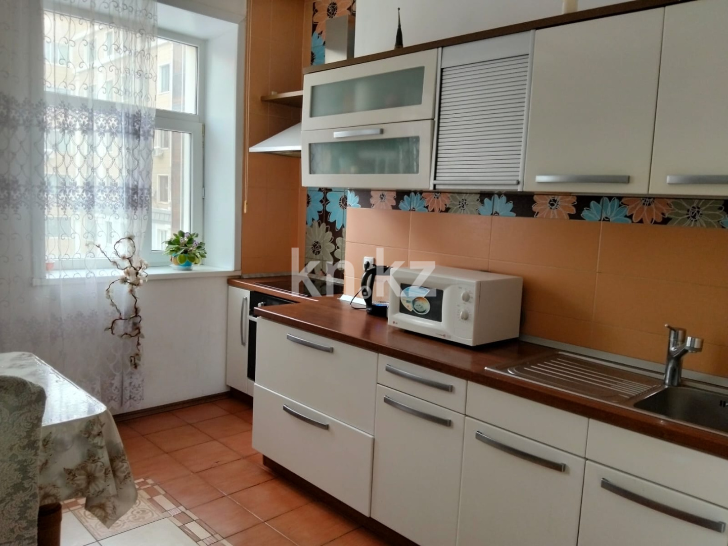 Аренда 4-комнатной квартиры, 140 м² в Астане - фото 12