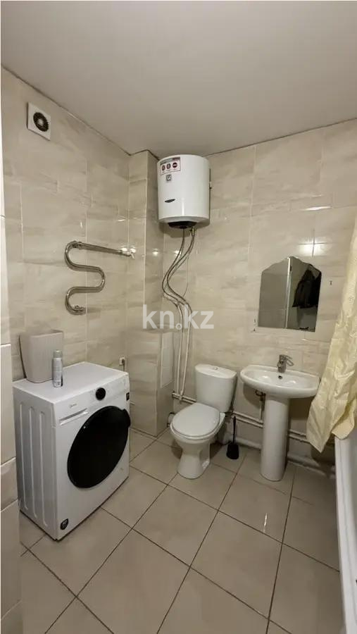 Продажа 1-комнатной квартиры, 45 м², ул. Момышулы, дом  24 в Караганде - фото 3