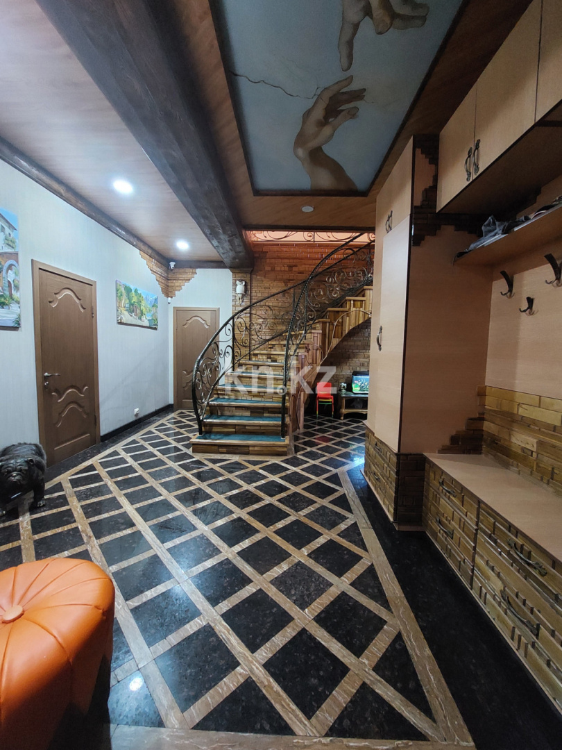 Продажа 6-комнатного дома, 384 м², ул. Каримова в Алматы - фото 5