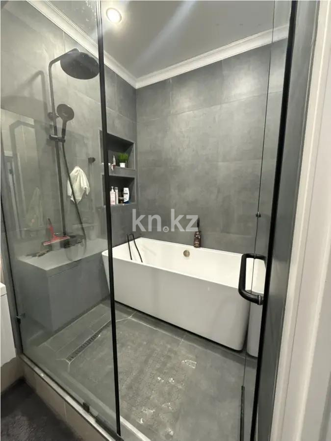 Продажа 3-комнатной квартиры, 98.6 м² в Алматы - фото 4