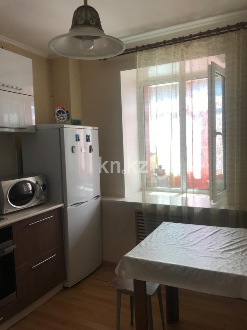 Продажа 2-комнатной квартиры, 58 м² в Усть-Каменогорске - фото 2