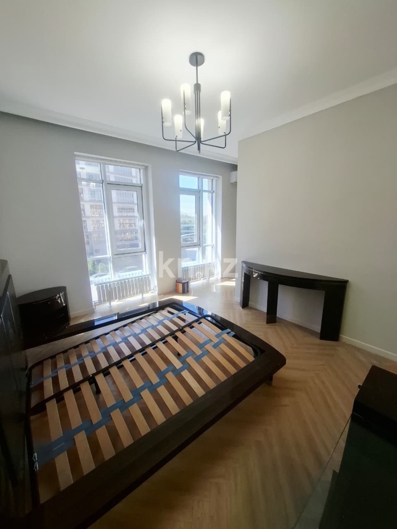 Продажа 4-комнатной квартиры, 142.4 м² в Алматы - фото 18