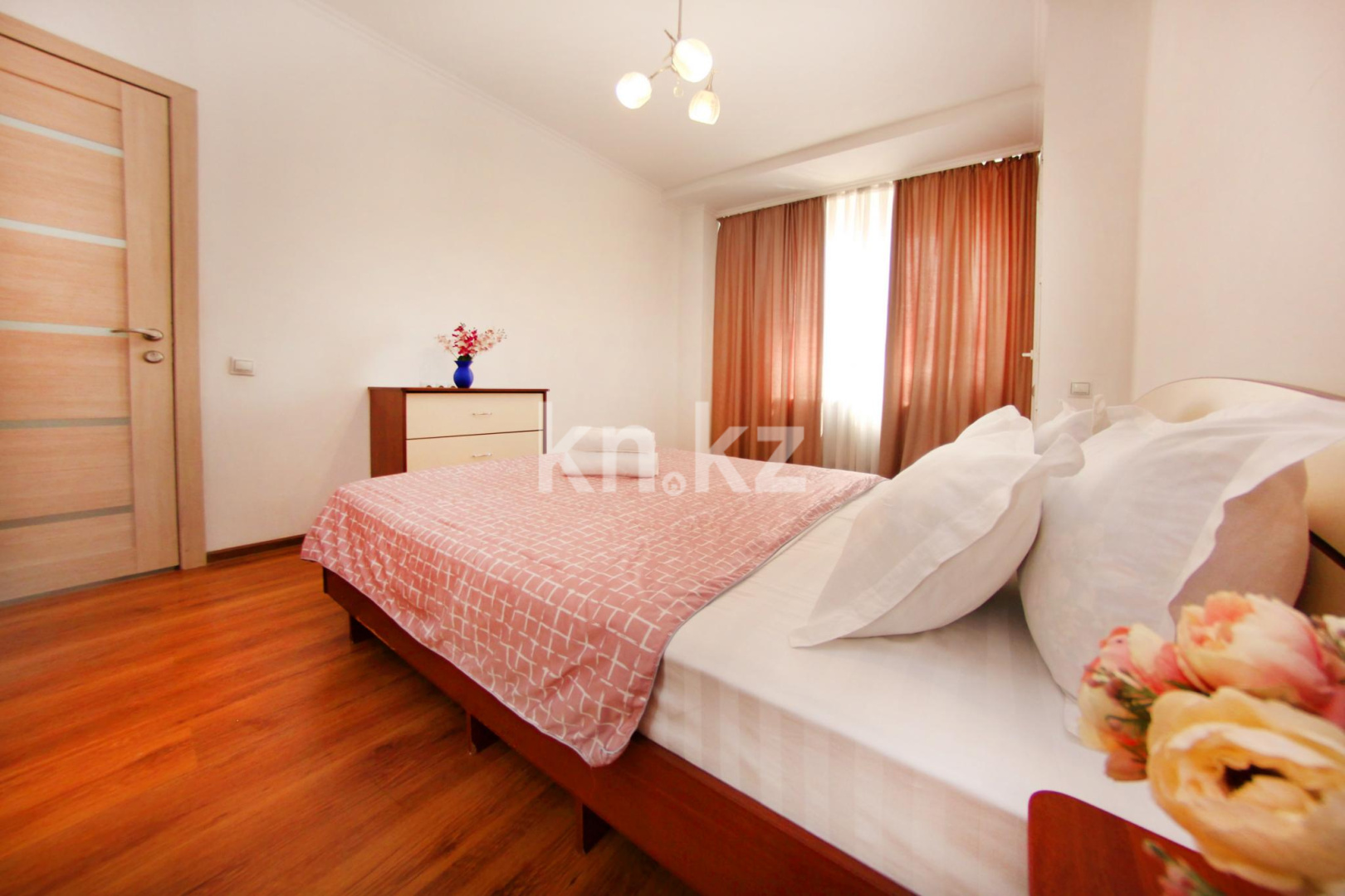 Аренда 2-комнатной квартиры посуточно, 48 м², Каблукова, дом  38г - ул. Торайгырова в Алматы - фото 4