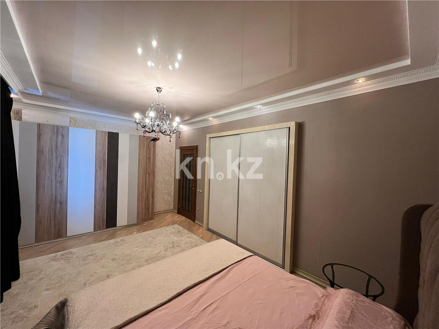 Продажа 5-комнатной квартиры, 204 м² в Астане - фото 12