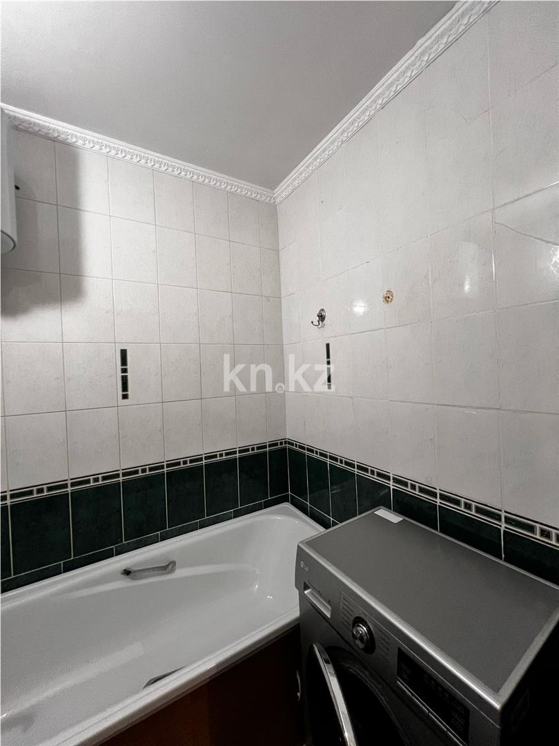 Продажа 2-комнатной квартиры, 53 м², мкр-н Голубые Пруды, дом  18 в Караганде - фото 7