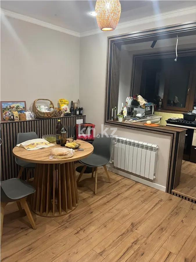 Продажа 2-комнатной квартиры, 78.8 м², мкр-н Аксай-1а, дом  28б в Алматы - фото 3