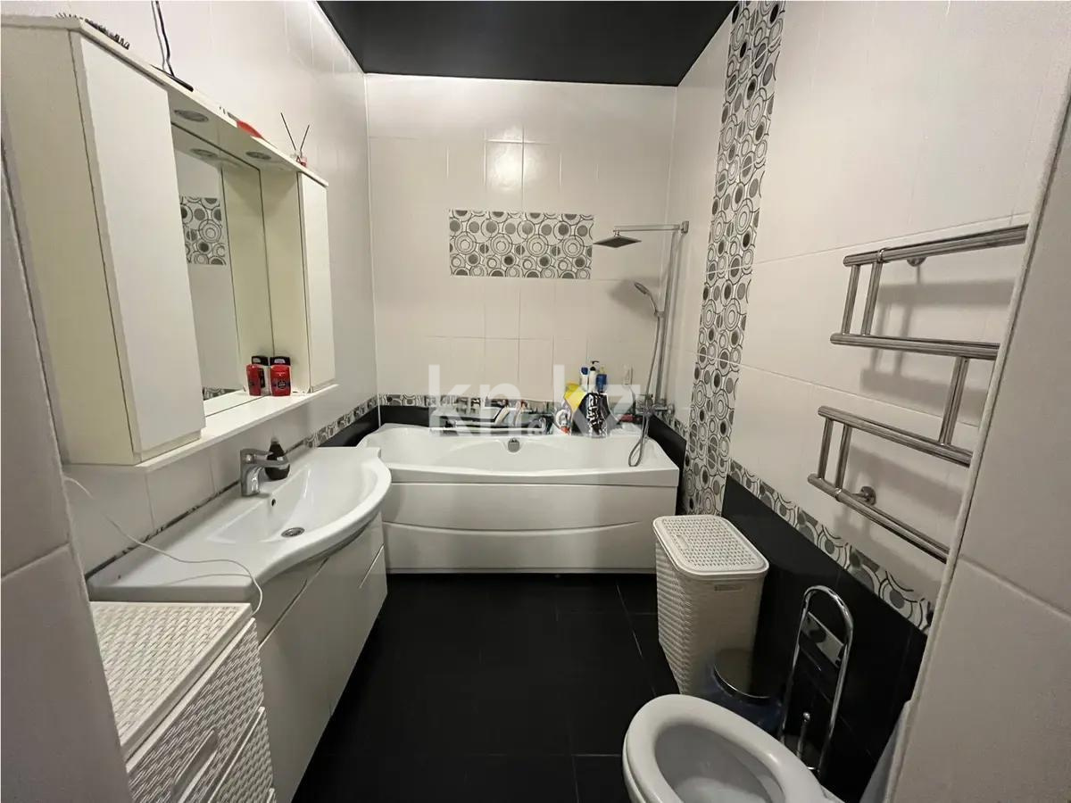 Продажа 2-комнатной квартиры, 80 м², ул. Айманова, дом  140 в Алматы - фото 4