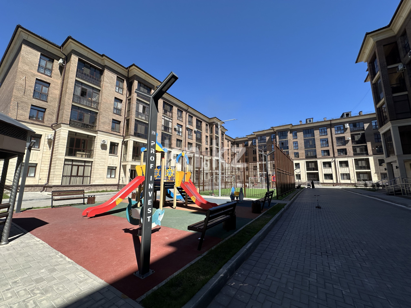 Продажа 2-комнатной квартиры, 63.2 м² в Караганде - фото 2