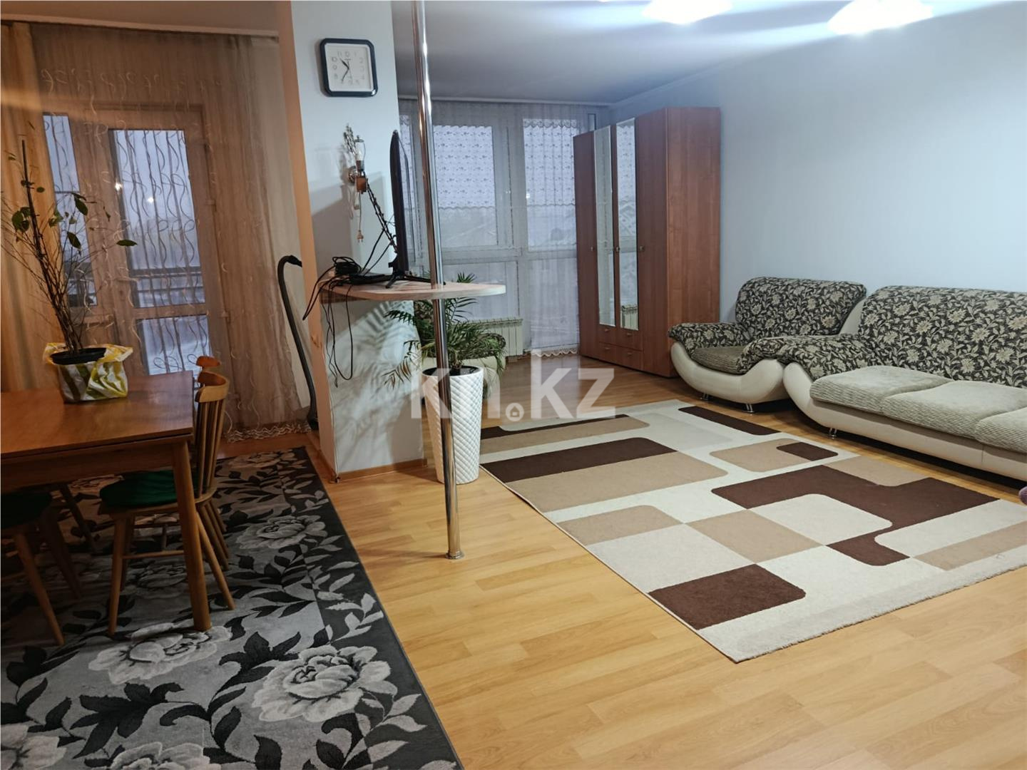 Продажа 1-комнатной квартиры, 55 м², ул. Абая в Караганде - фото 5