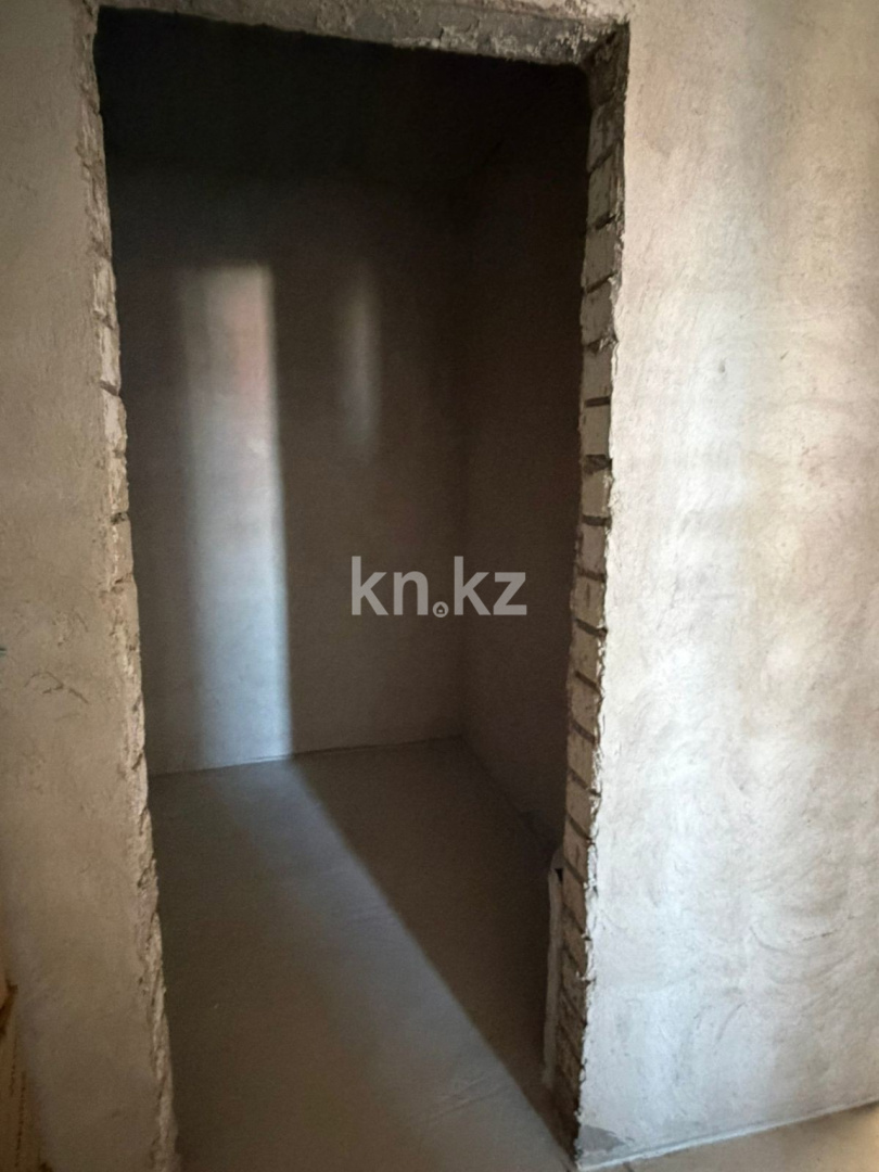 Продажа 3-комнатной квартиры, 119.6 м² в Уральске - фото 8