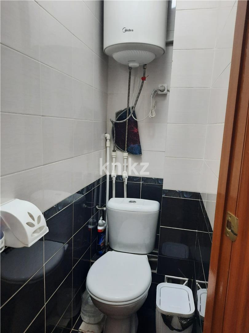 Продажа 2-комнатной квартиры, 47 м², мкр-н 15 в Караганде - фото 8