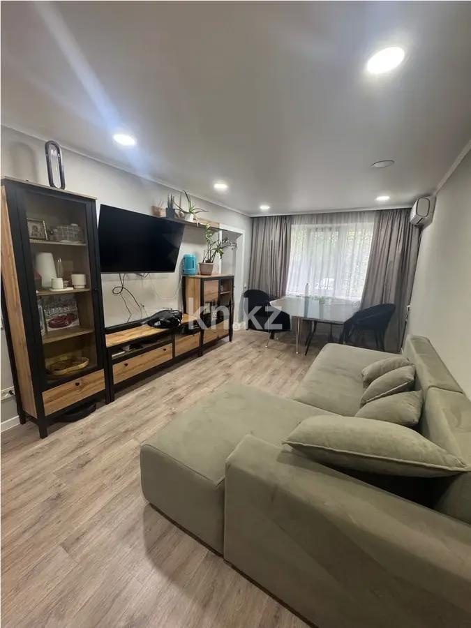 Продажа 3-комнатной квартиры, 58.9 м², 8 мкр., дом  7 в Алматы