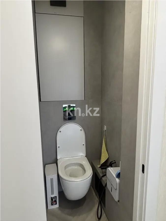 Продажа 4-комнатной квартиры, 69.7 м² в Астане - фото 5