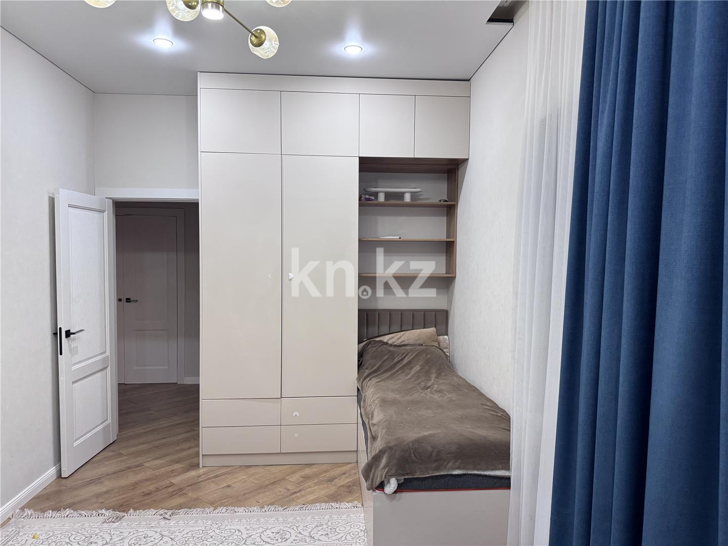 Продажа 3-комнатной квартиры, 100 м², ул. Муканова в Караганде - фото 5