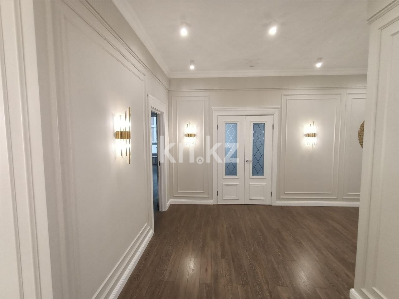 Продажа 4-комнатной квартиры, 210 м² в Астане - фото 15
