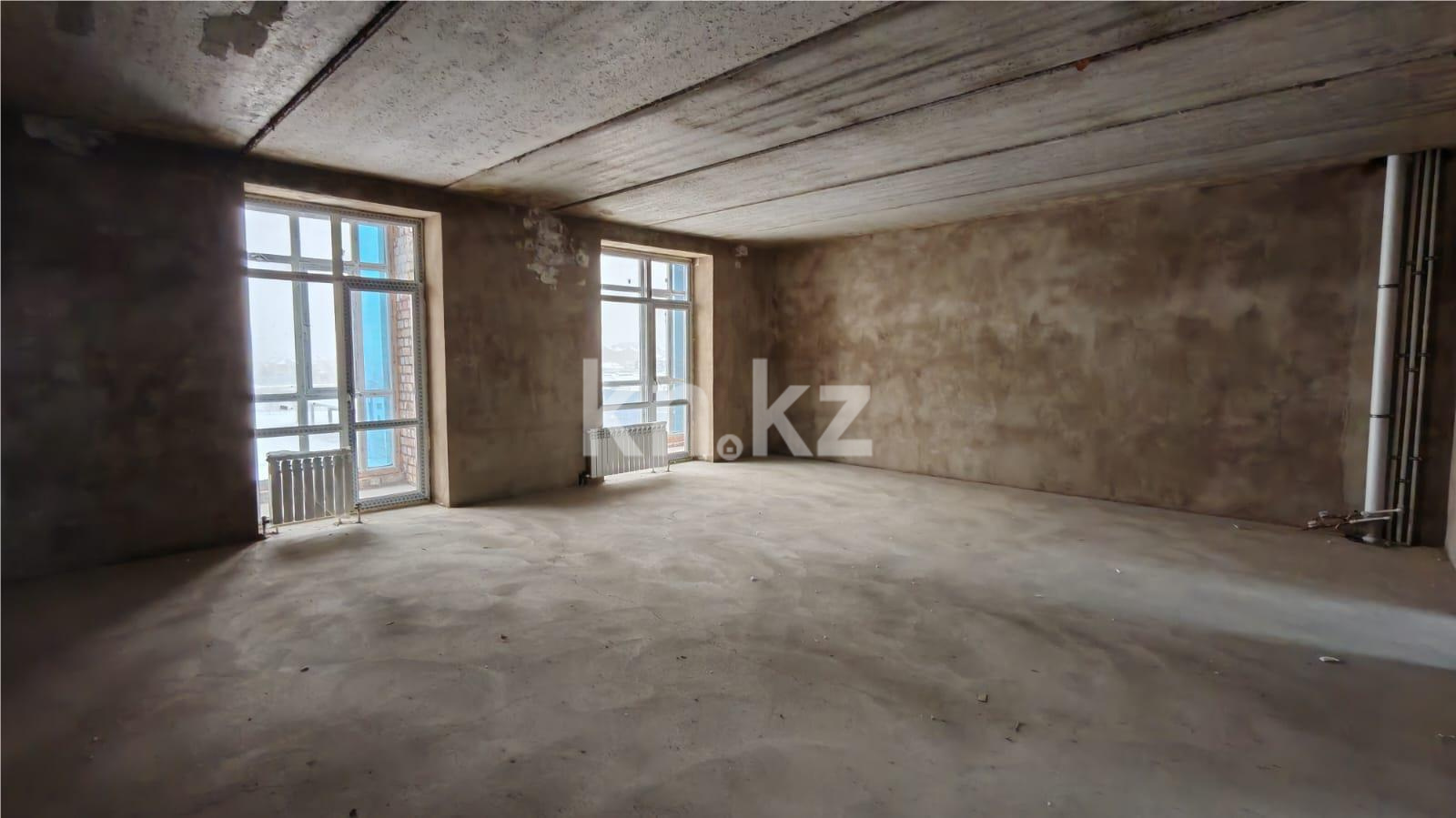 Продажа 3-комнатной квартиры, 94 м², 137 учетный квартал, дом  787 в Караганде - фото 9