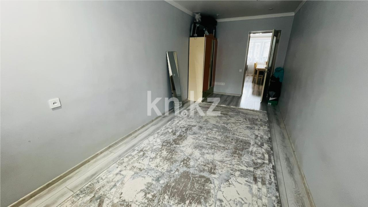 Продажа 3-комнатной квартиры, 57 м², мкр-н 14, дом  22 в Караганде - фото 4
