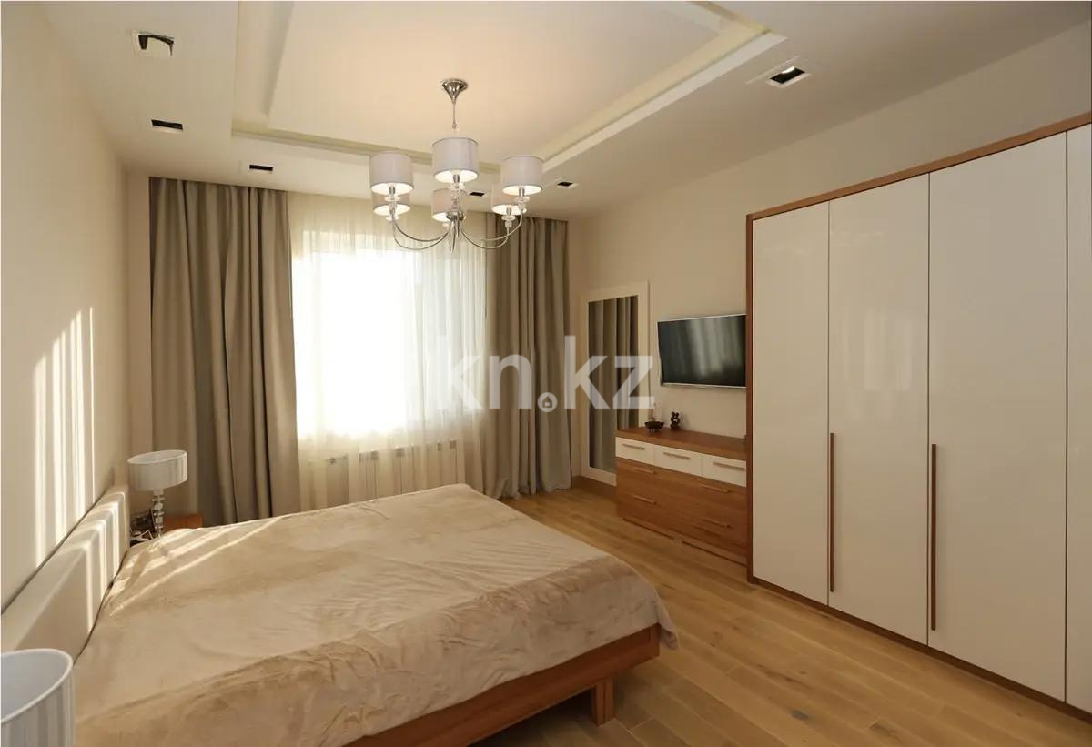 Продажа 2-комнатной квартиры, 60 м², ул. Сауран, дом  3/1 в Астане